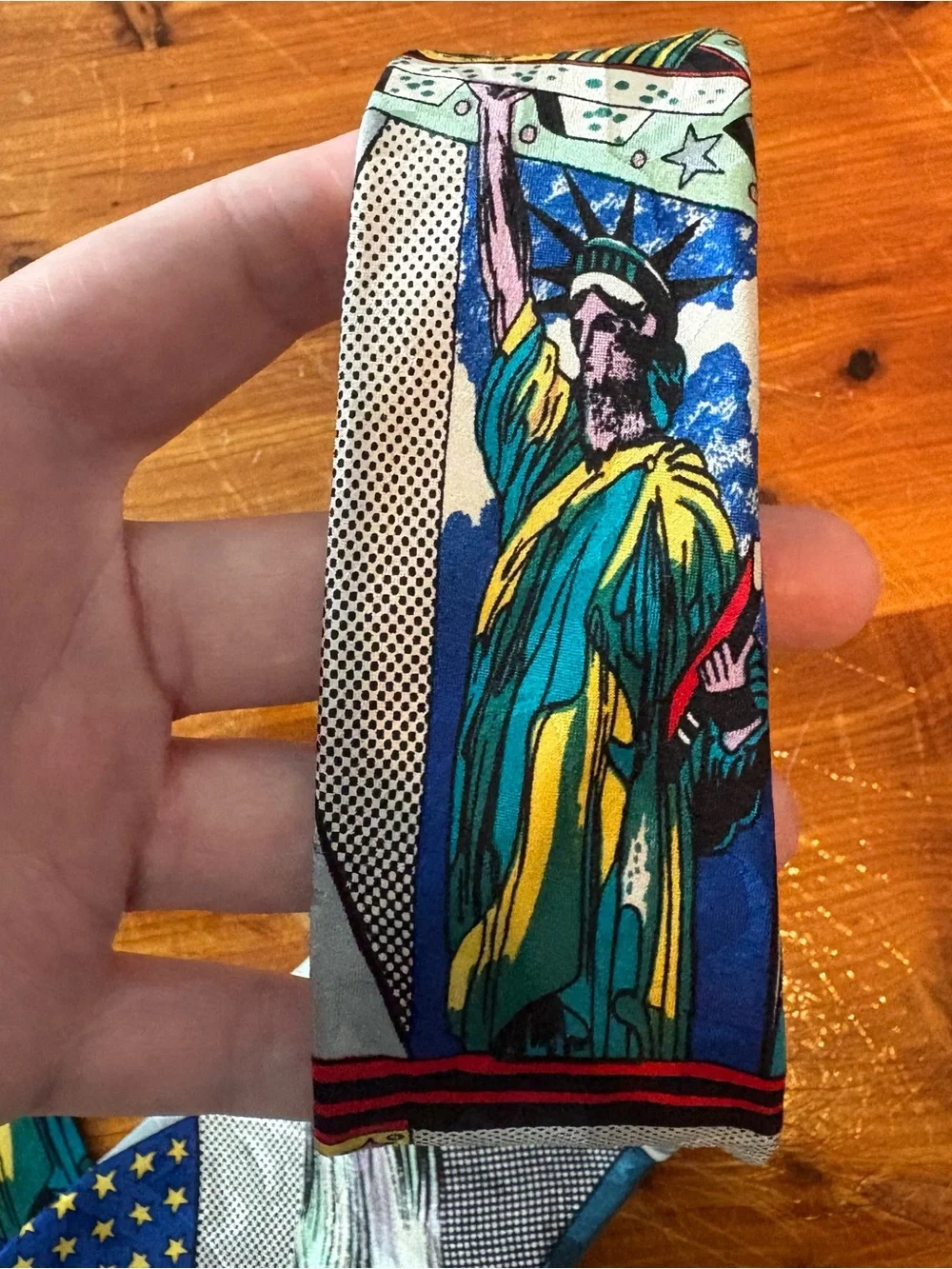 Novelty Comic Book/Americana Flag & Statue of Liberty Men's Tie - 100% Silk